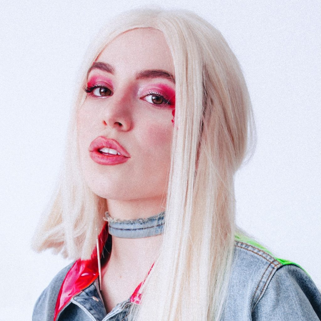 Ava Max Photo Gallery - THE HISTORY OF WORLD MUSIC